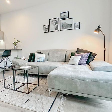 Modernes Trierer Cityloft Mit Grossem Balkon Exterior foto