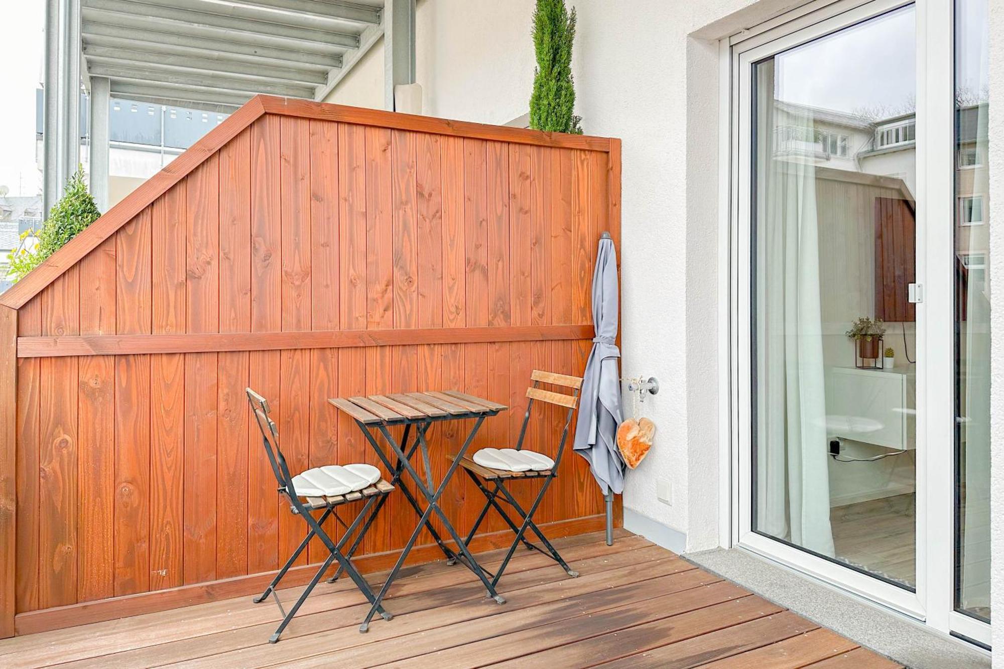 Modernes Trierer Cityloft Mit Grossem Balkon Exterior foto